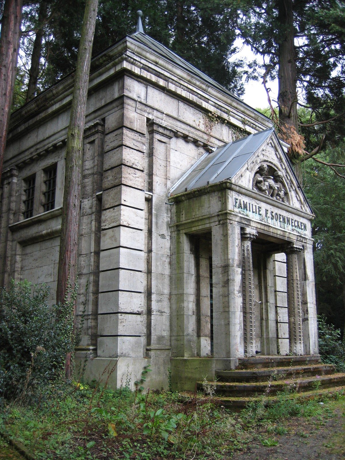 Mausoleum der Familie Soennecken – Friedhof Poppelsdorf